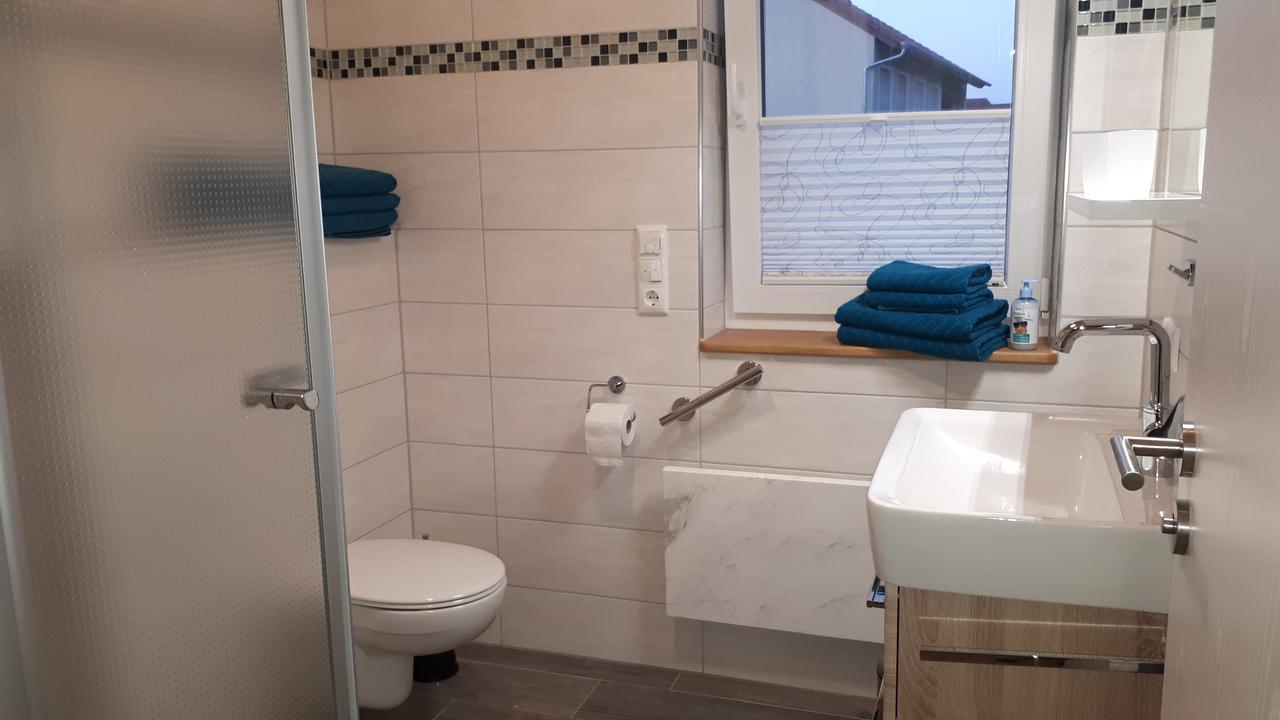 Ferienhaeuser May Weigenheim Buitenkant foto