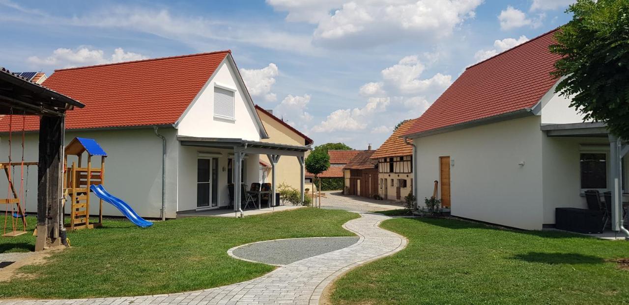 Ferienhaeuser May Weigenheim Buitenkant foto